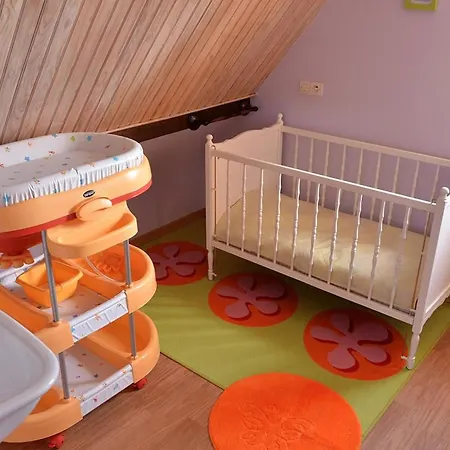 A Avec Jardin Et Parking Prive - Fr-1-744-45 別荘