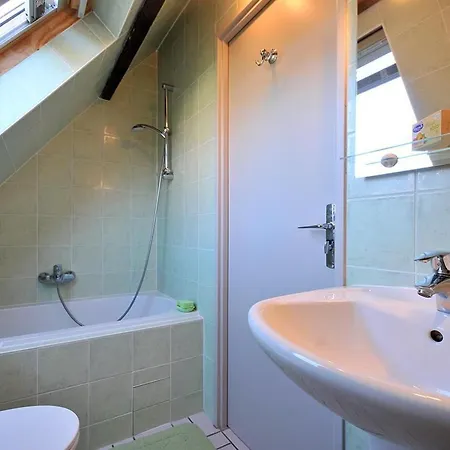 A Avec Jardin Et Parking Prive - Fr-1-744-45 別荘 *