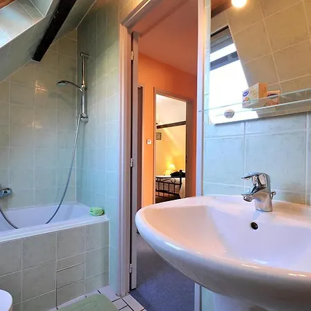 A Avec Jardin Et Parking Prive - Fr-1-744-45 別荘 *