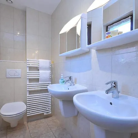 A Avec Jardin Et Parking Prive - Fr-1-744-45 別荘 リクヴィール