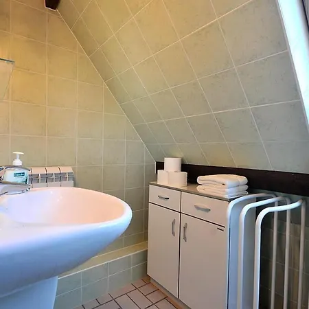 A Avec Jardin Et Parking Prive - Fr-1-744-45 リクヴィール