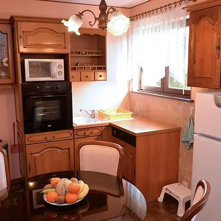 A Avec Jardin Et Parking Prive - Fr-1-744-45 別荘